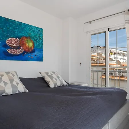 Big Terrace Retreat And Only Steps From & Town * La Herradura (Granada)